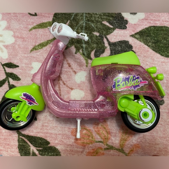 Barbie bike lot - Picture 3 of 8